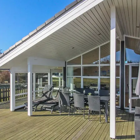 Nynke - 600m From The Sea By Interhome
